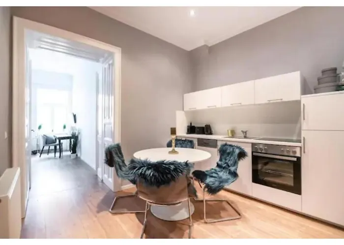 Appartement Luxurious And Bright, 5 Min To Center Vienne